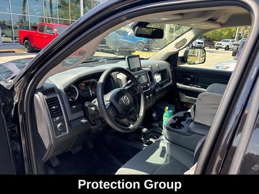 2017 RAM 3500 Tradesman Crew Cab 4x4 6'4' Box