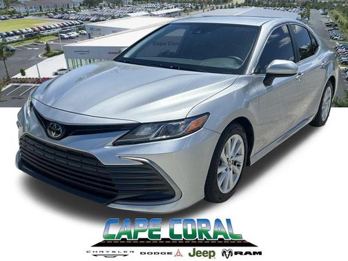 2022 Toyota Camry LE