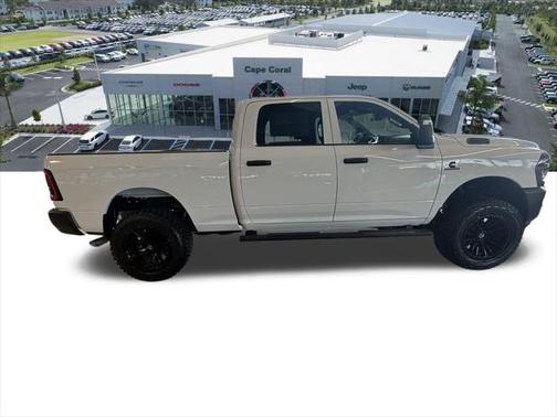 2025 RAM 2500 Tradesman Crew Cab 4x4 6'4' Box