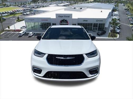2025 Chrysler Pacifica Hybrid Select
