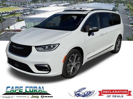 Bright White Clearcoat 2026 Chrysler Pacifica L
