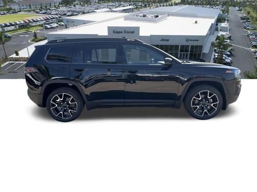 2026 Jeep Cherokee Overland