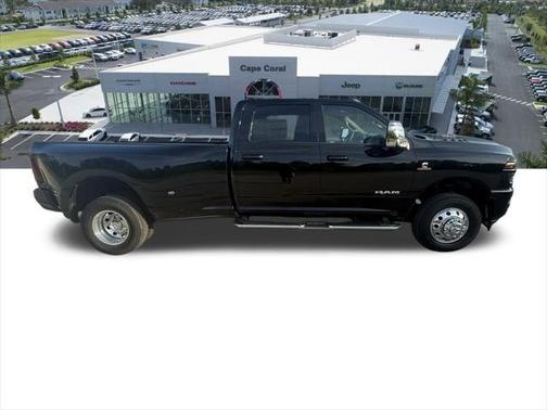 2025 RAM 3500 Laramie Crew Cab 4x4 8' Box