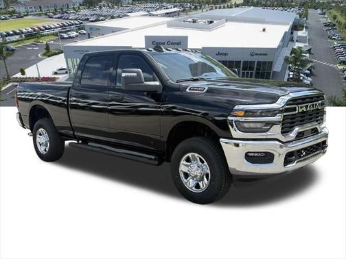 2025 RAM 2500 Tradesman Crew Cab 4x4 6'4' Box