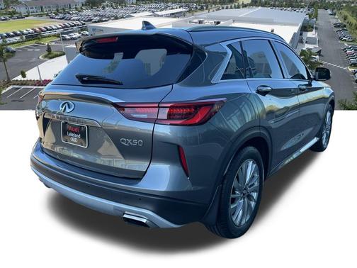 2023 INFINITI QX50 LUXE