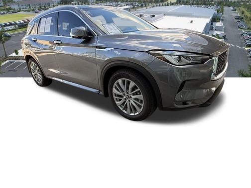 2023 INFINITI QX50 LUXE