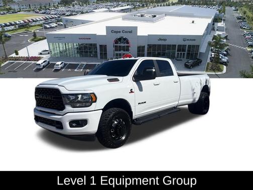 Bright White Clearcoat 2024 RAM 3500 Big Horn Crew Cab 4x4 8' Box