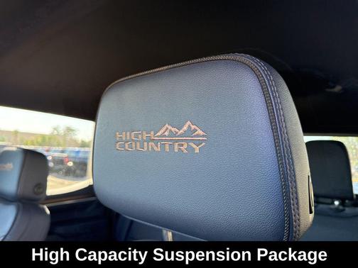 2022 Chevrolet Silverado 1500 High Country