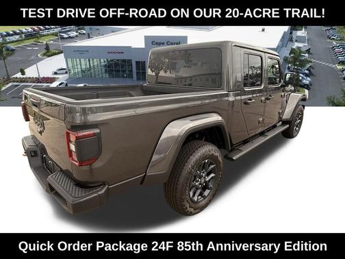 Granite Crystal Metallic Clearcoat 2026 Jeep Gladiator 85th Anniversary Edition