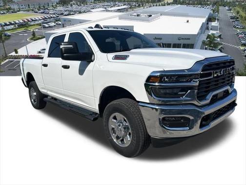 2025 RAM 2500 Tradesman Crew Cab 4x4 6'4' Box