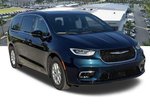 2025 Chrysler Pacifica L