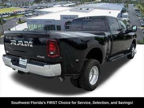 2025 RAM 3500 Tradesman Crew Cab 4x4 8' Box