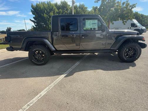 2026 Jeep Gladiator Willys