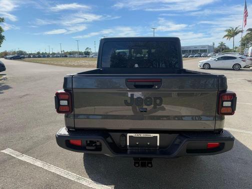 2026 Jeep Gladiator Willys