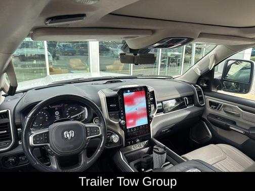 Ivory White Tri-Coat Pearlcoat 2025 RAM 1500 ST