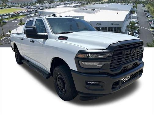 2025 RAM 2500 Tradesman Crew Cab 4x2 6'4' Box