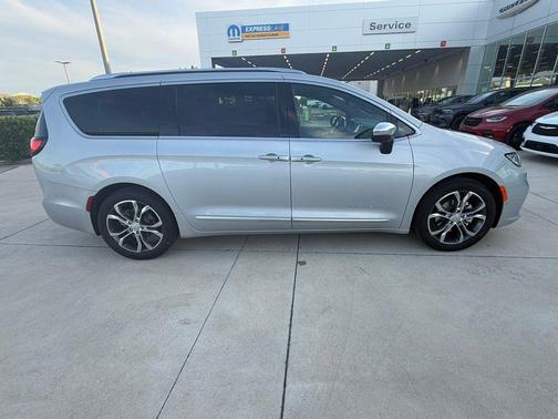 2026 Chrysler Pacifica L