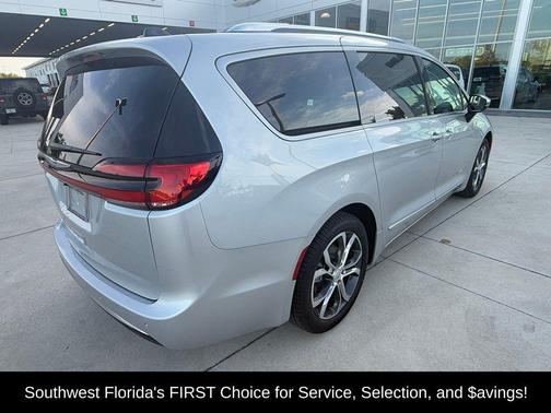 2026 Chrysler Pacifica L