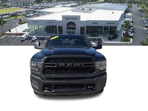 2024 RAM 3500 Tradesman Crew Cab 4x4 8' Box