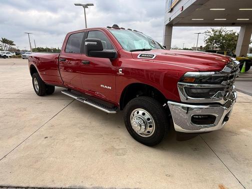 2026 RAM 3500 Big Horn Crew Cab 4x4 8' Box