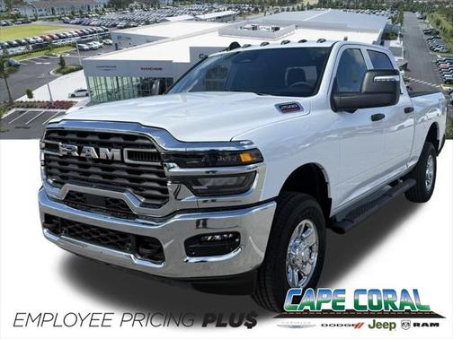 2025 RAM 2500 Tradesman Crew Cab 4x4 6'4' Box