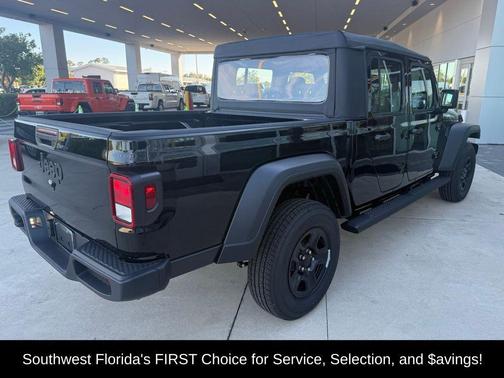 2026 Jeep Gladiator Sport