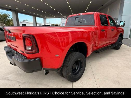 2026 RAM 3500 Tradesman Crew Cab 4x4 8' Box