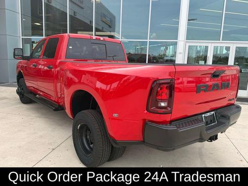 2026 RAM 3500 Tradesman Crew Cab 4x4 8' Box