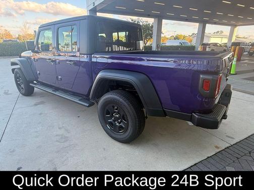 2026 Jeep Gladiator Sport