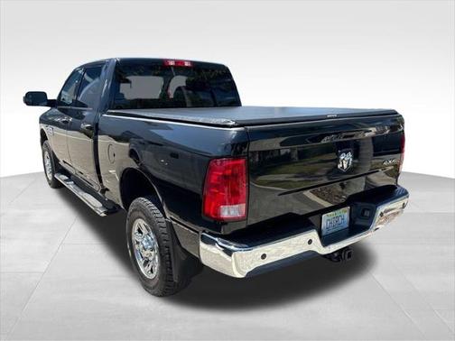 2017 RAM 3500 Tradesman Crew Cab 4x4 6'4' Box