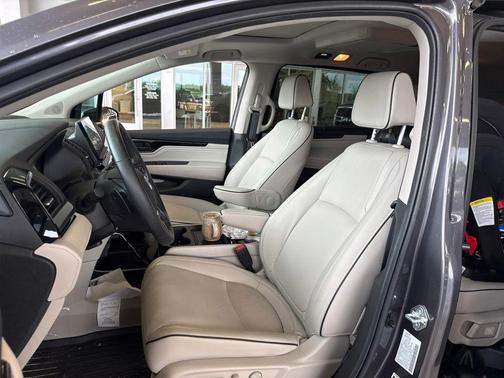 Solar Silver Metallic 2025 Honda Odyssey Touring