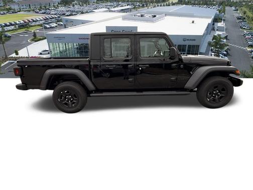 2026 Jeep Gladiator Sport