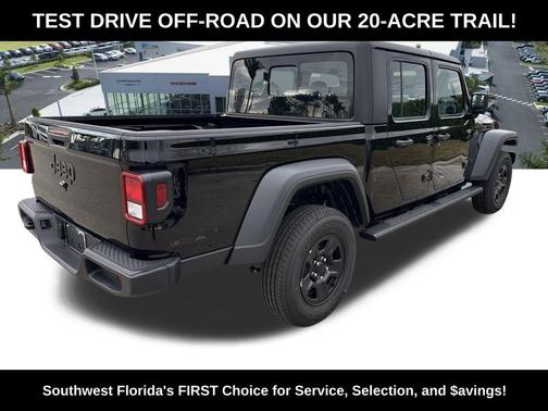 2026 Jeep Gladiator Sport