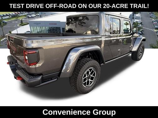Granite Crystal Metallic Clearcoat 2026 Jeep Gladiator Rubicon