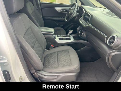 Iridescent Pearl Tricoat 2020 Chevrolet Blazer 2LT