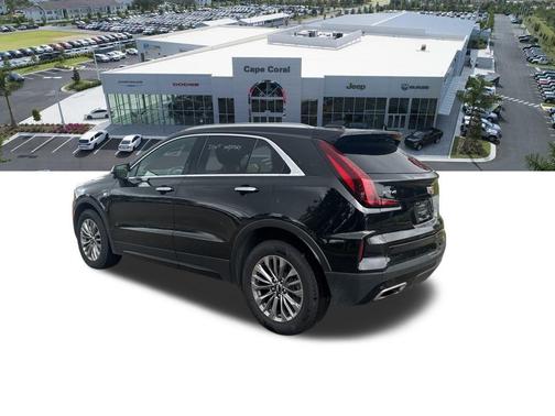 2025 Cadillac XT4 Premium Luxury