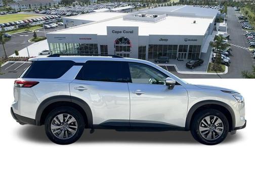 2025 Nissan Pathfinder SV 4WD