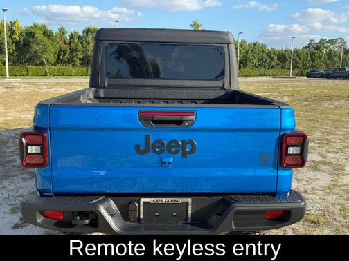 2026 Jeep Gladiator Willys