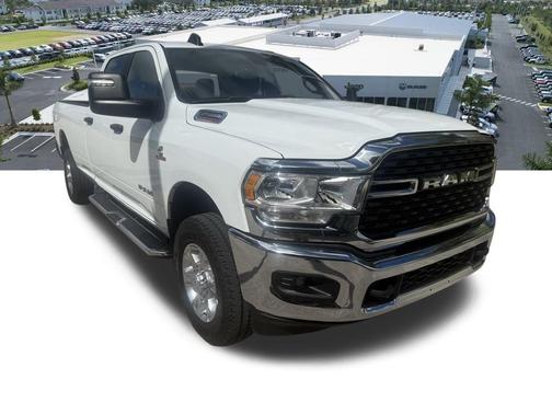2024 RAM 2500 Big Horn Crew Cab 4x4 8' Box