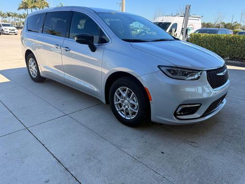 2026 Chrysler Pacifica L