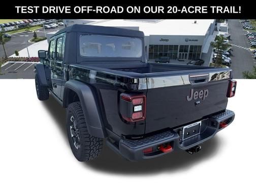 Black Clearcoat 2026 Jeep Gladiator Rubicon