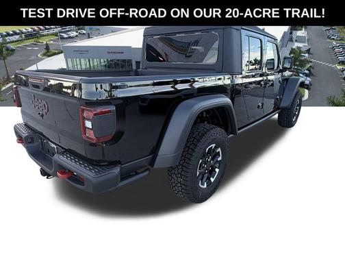 Black Clearcoat 2026 Jeep Gladiator Rubicon