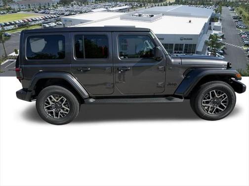 2025 Jeep Wrangler 4-Door Sahara 4x4