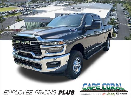 2025 RAM 2500 Tradesman Crew Cab 4x4 6'4' Box