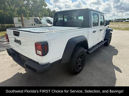 2026 Jeep Gladiator Sport