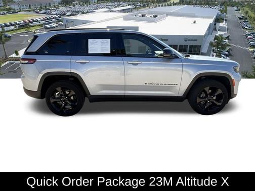 2023 Jeep Grand Cherokee Altitude