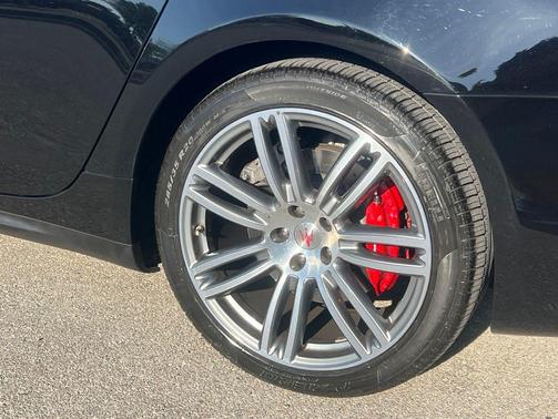 Nero Ribelle Mica 2017 Maserati Quattroporte S