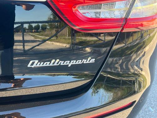 Nero Ribelle Mica 2017 Maserati Quattroporte S
