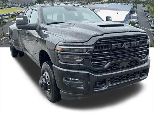 2025 RAM 3500 Laramie Crew Cab 4x4 8' Box
