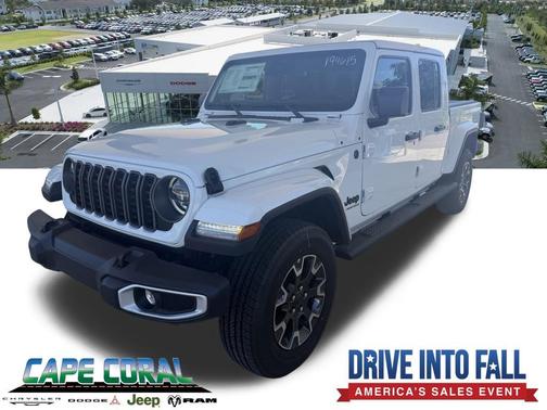 Bright White Clearcoat 2026 Jeep Gladiator Sahara 4x4